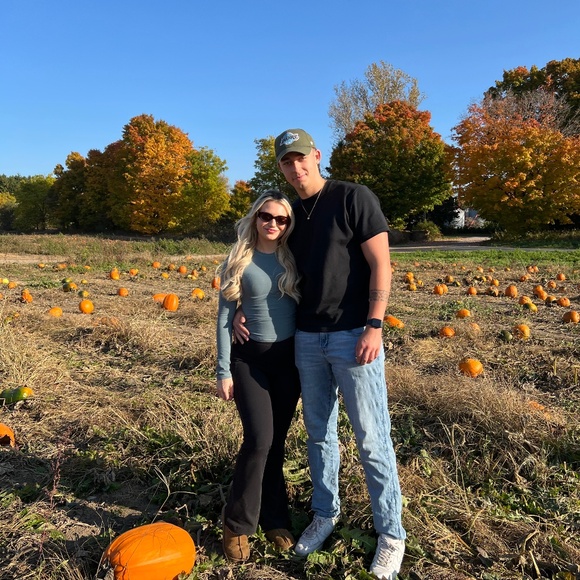 Meet your Posher, Janine - Picture 1 of 1